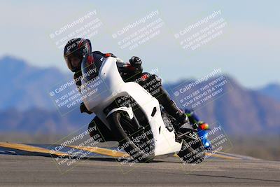 media/Mar-12-2022-SoCal Trackdays (Sat) [[152081554b]]/Turn 9 (220pm)/